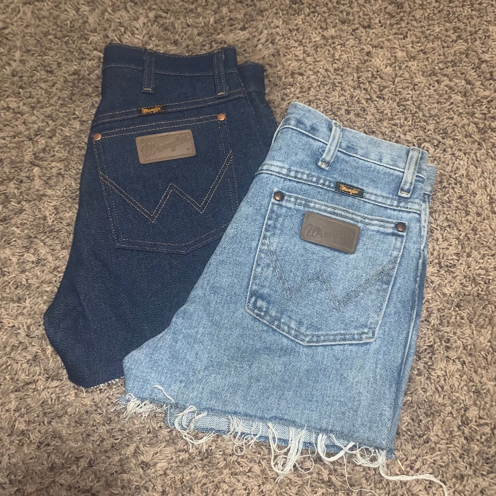 Light wash wrangler shorts